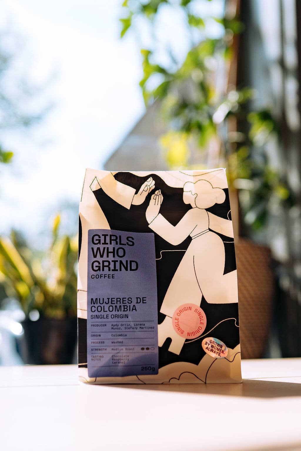Coffee, Mujeres de Colombia, washed single origin.