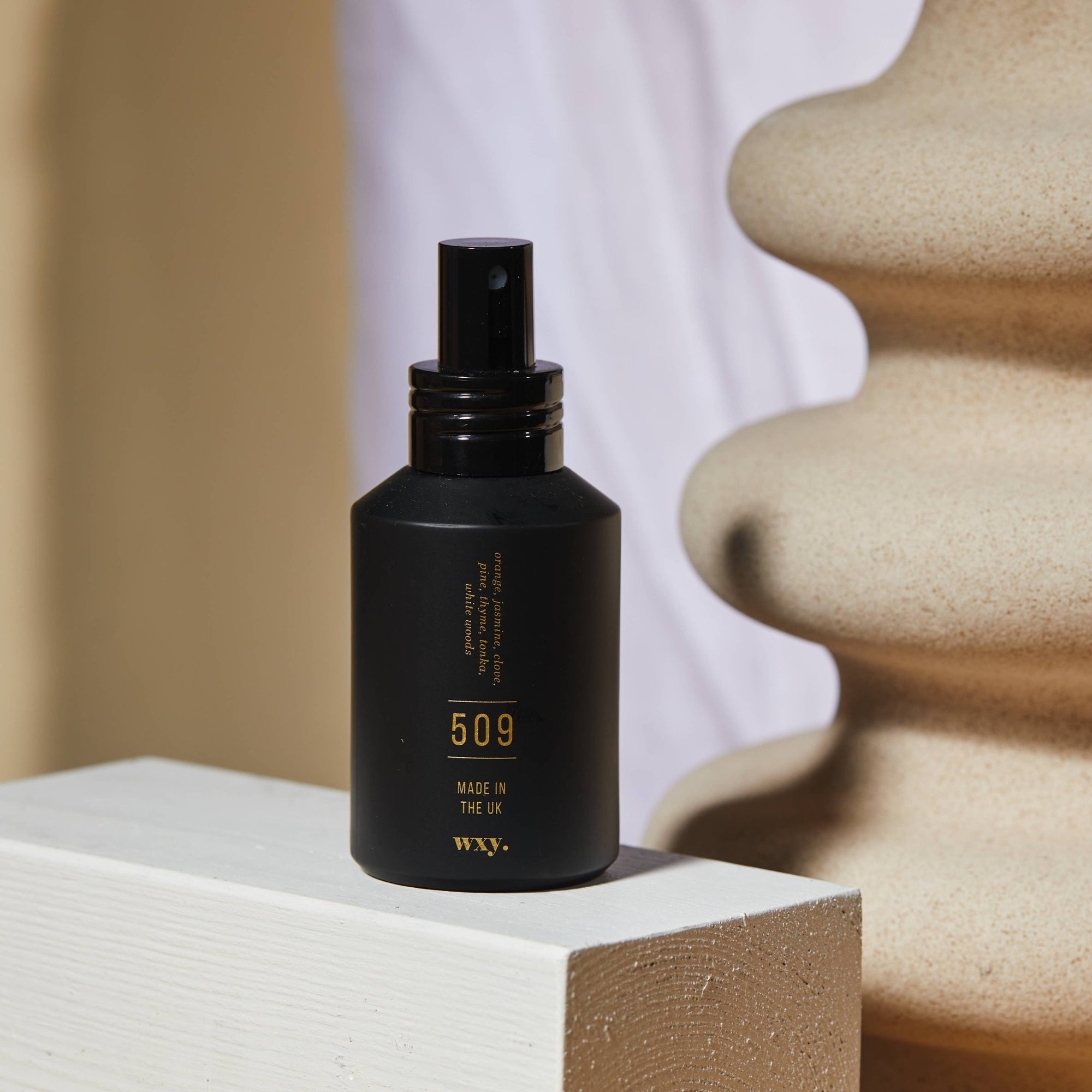 WXY Umbra Room Spray: Lemon White Musk + Leather