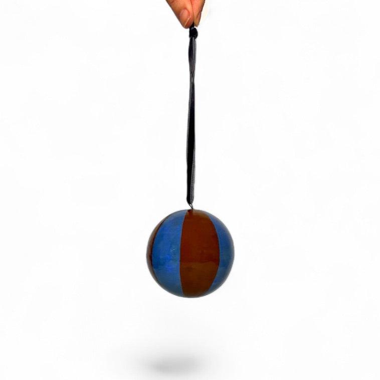 Ian Snow Bauble - Cobalt and Mustang Beachball